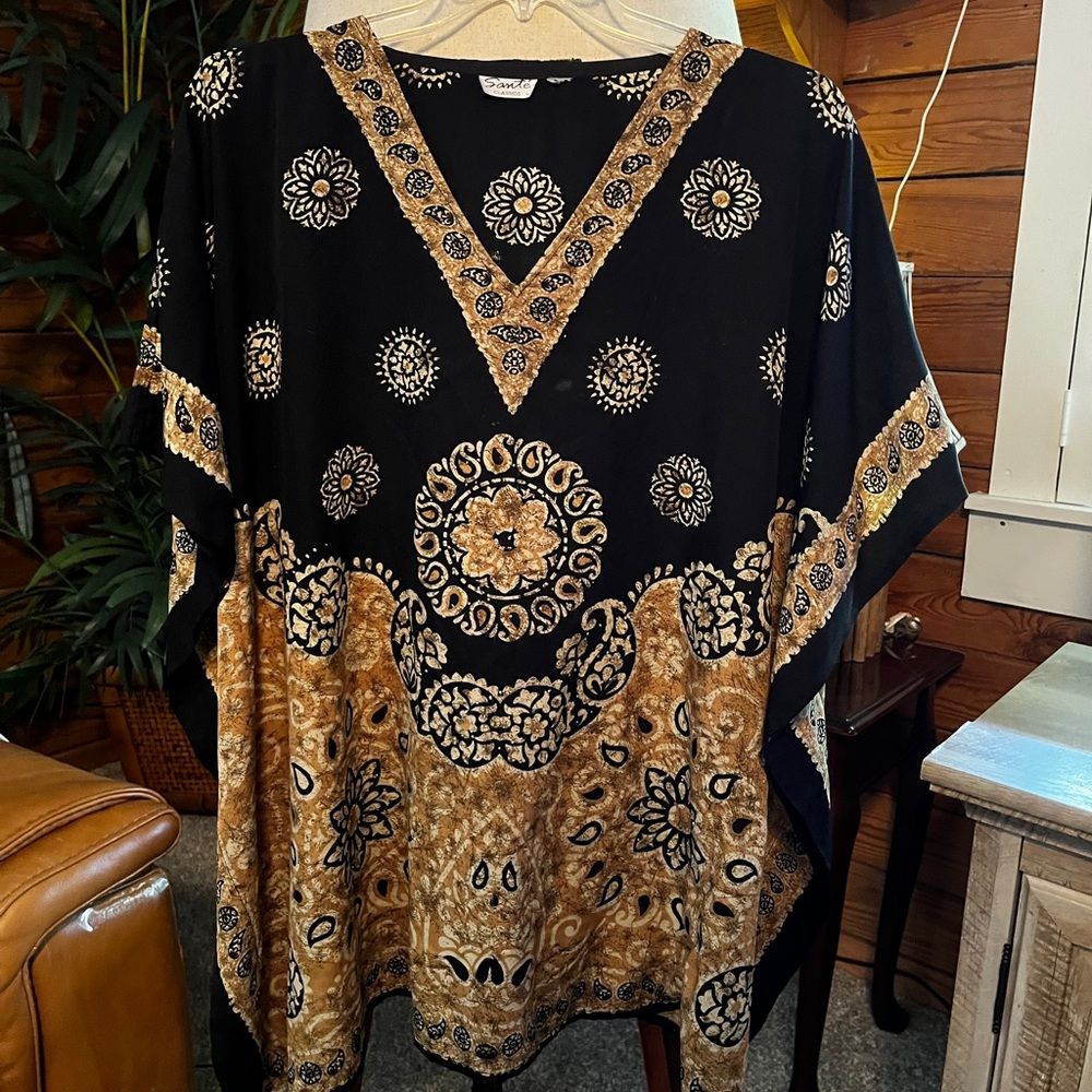 Sante Black & Gold 3x Floral V-Neck Tunic (60”B x 33”L)